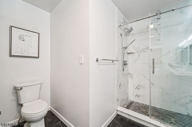 205 Winding Hill Dr, Mount Olive Twp., NJ 07840