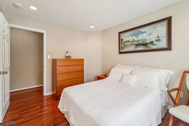 205 Winding Hill Dr, Mount Olive Twp., NJ 07840