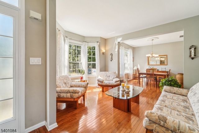 205 Winding Hill Dr, Mount Olive Twp., NJ 07840