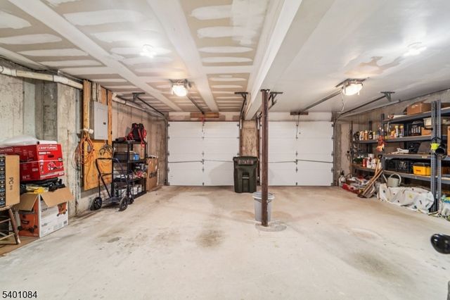 205 Winding Hill Dr, Mount Olive Twp., NJ 07840