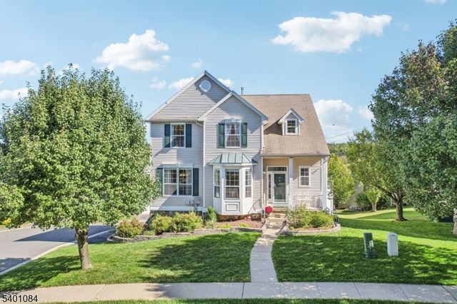 205 Winding Hill Dr, Mount Olive Twp., NJ 07840