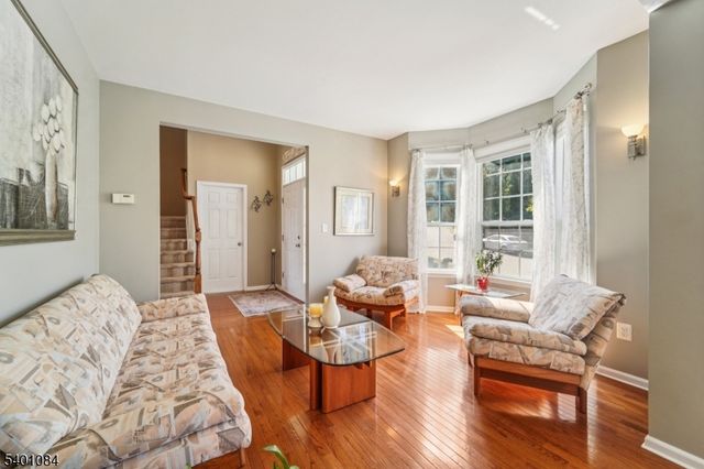 205 Winding Hill Dr, Mount Olive Twp., NJ 07840