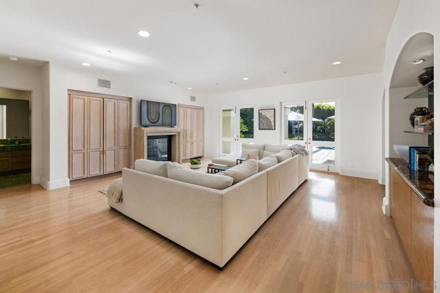 16429 Avenida de los Olivos, Rancho Santa Fe, CA 92067