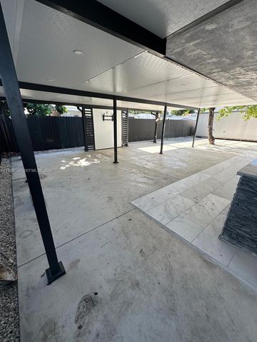 5150 E 9th Ln, Hialeah, FL 33013