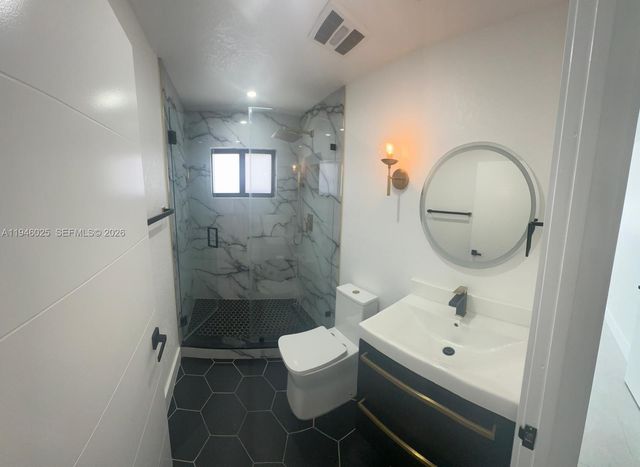 5150 E 9th Ln, Hialeah, FL 33013