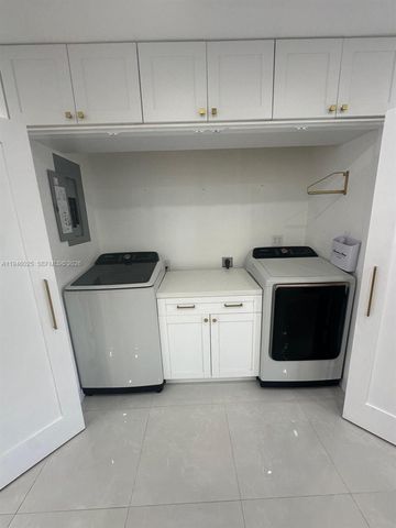 5150 E 9th Ln, Hialeah, FL 33013