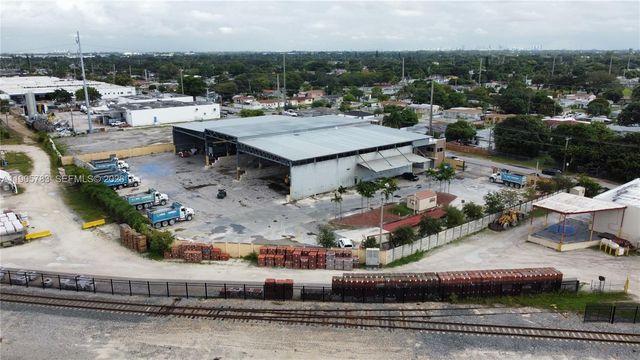 8600 NW 36th Avenue, Miami, FL 33147