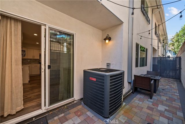 9104 Burnet, North Hills, CA 91343
