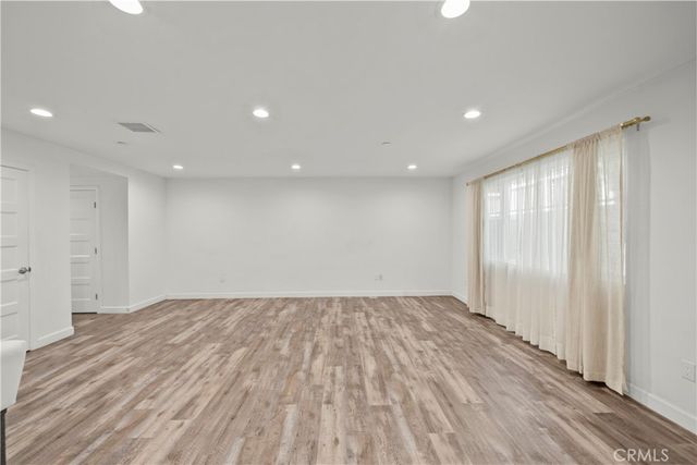 9104 Burnet, North Hills, CA 91343