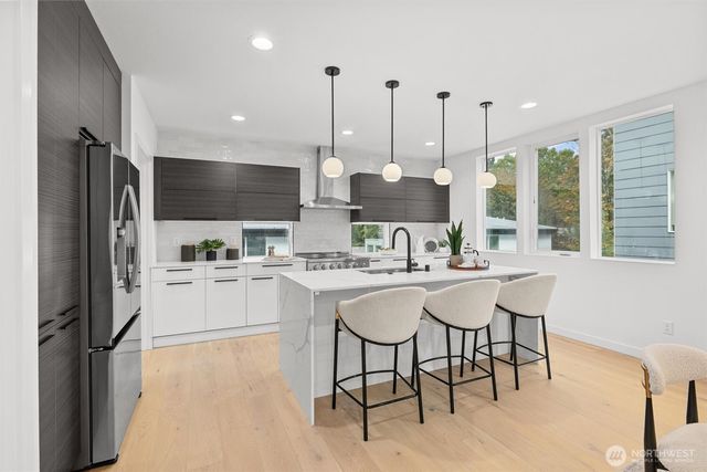 12011 36th Avenue NE, Seattle, WA 98125
