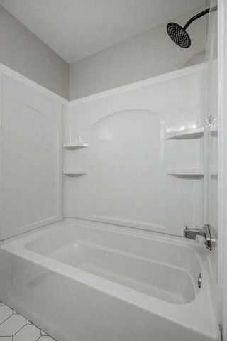 652 Harding Pl, Nashville, TN 37211