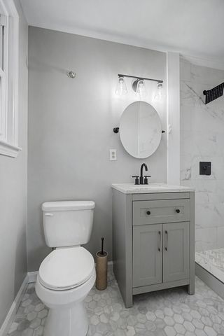 652 Harding Pl, Nashville, TN 37211