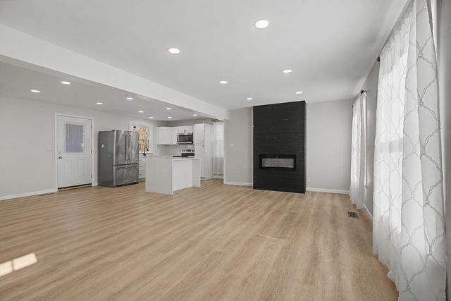 652 Harding Pl, Nashville, TN 37211