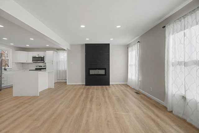 652 Harding Pl, Nashville, TN 37211