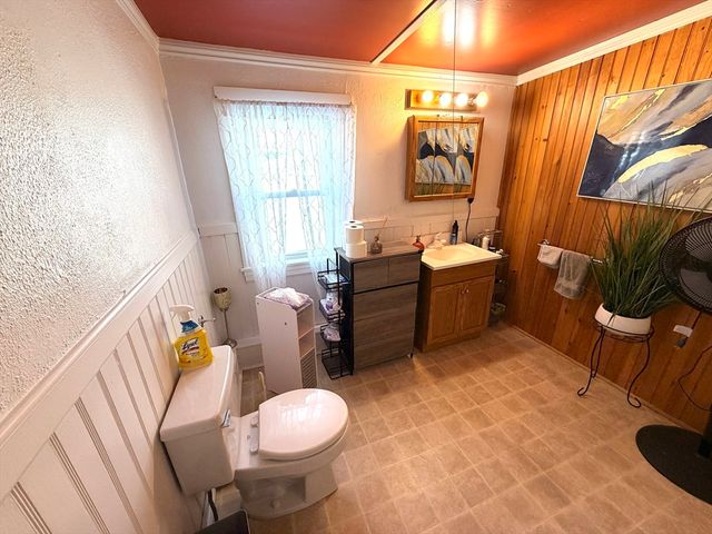 75 Lincoln St 75, Waltham, MA 02451