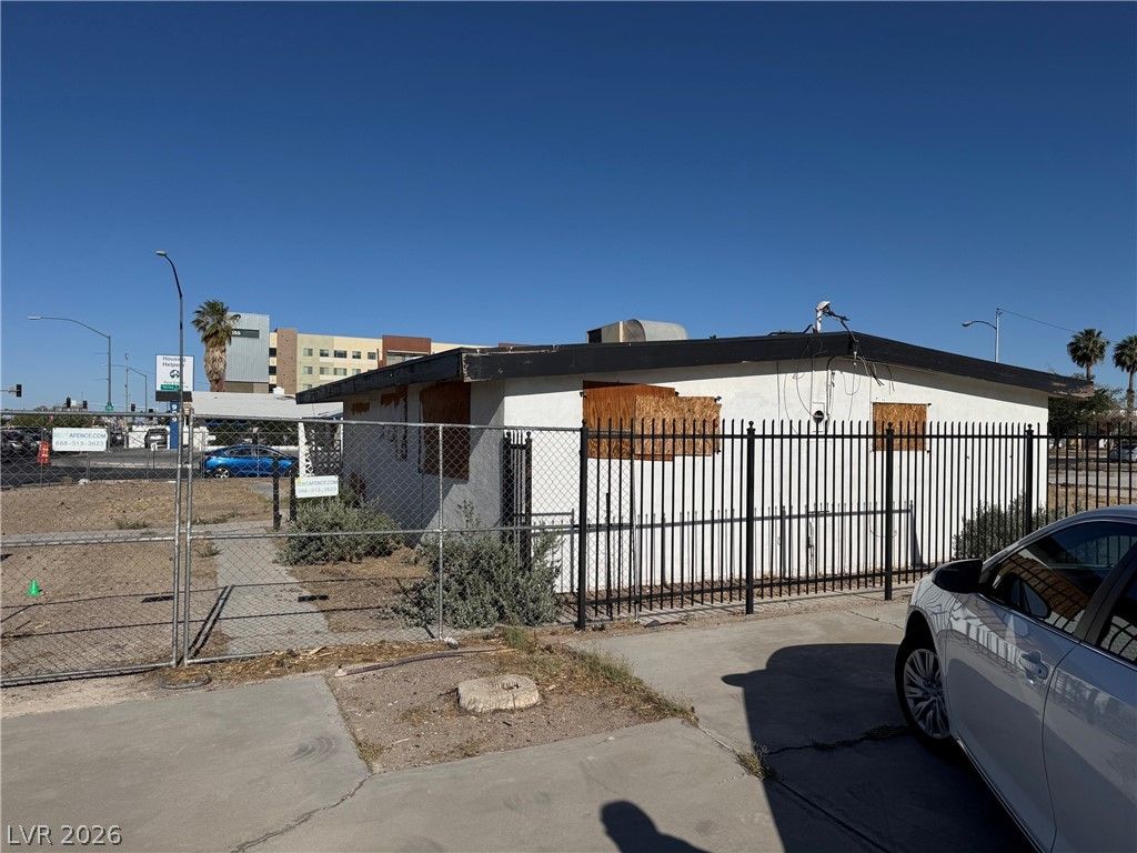 919 East Tropicana Avenue, Las Vegas, NV 89119