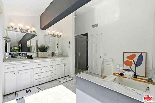 2350 Benedict Canyon Drive, Beverly Hills, CA 90210