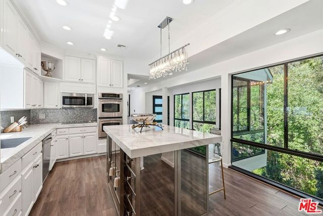 2350 Benedict Canyon Drive, Beverly Hills, CA 90210