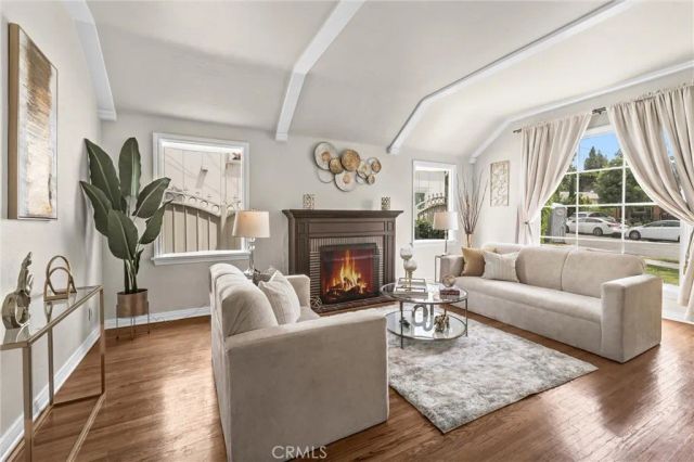 1909 Eden Avenue, Glendale, CA 91206