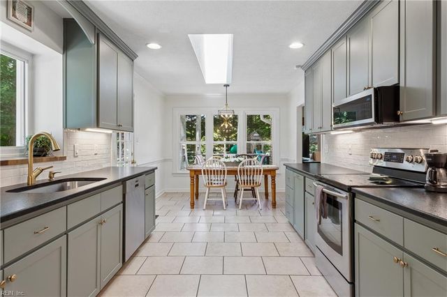 100 Quantico LOOP, Yorktown, VA 23693
