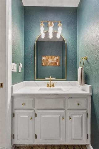 100 Quantico LOOP, Yorktown, VA 23693