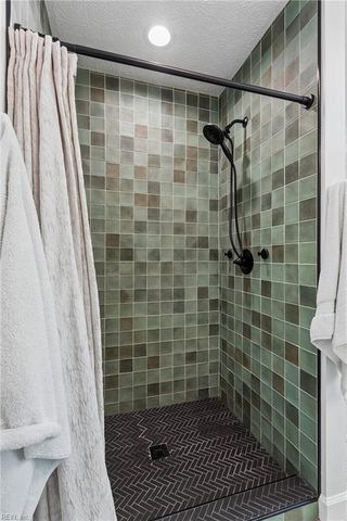 100 Quantico LOOP, Yorktown, VA 23693