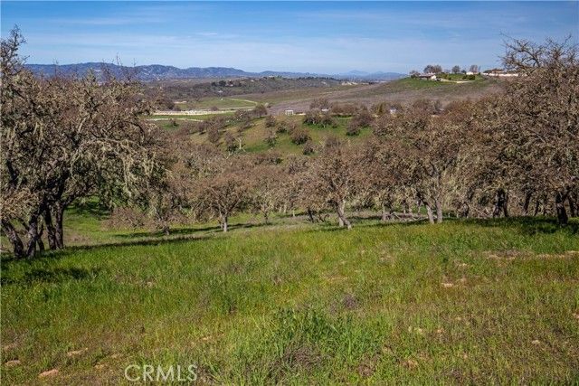 930 Windwood Road, Paso Robles, CA 93446