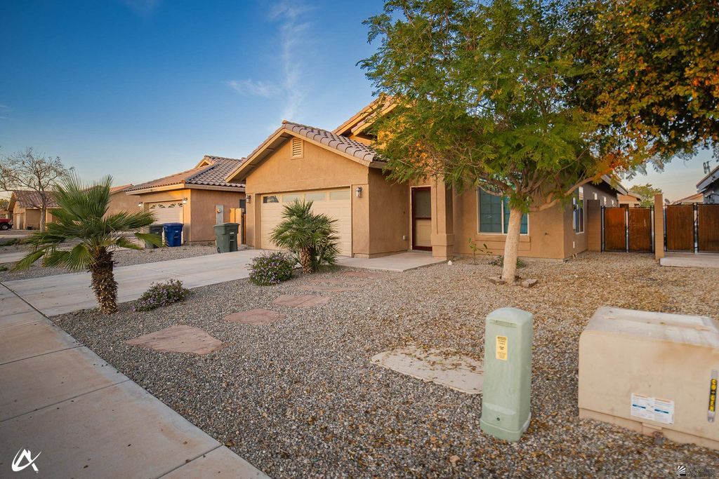 2523 S 41 Way, Yuma, AZ 85364