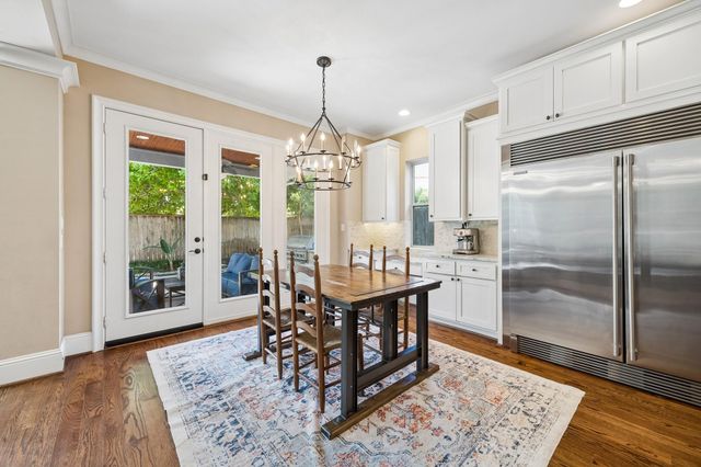 1360 Chippendale Road, Houston, TX 77018