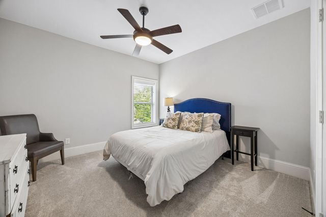 1360 Chippendale Road, Houston, TX 77018