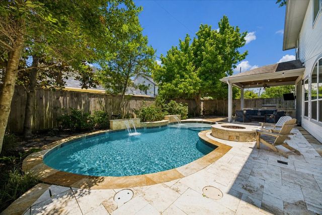 1360 Chippendale Road, Houston, TX 77018
