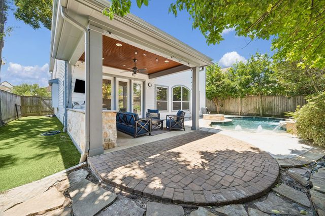 1360 Chippendale Road, Houston, TX 77018