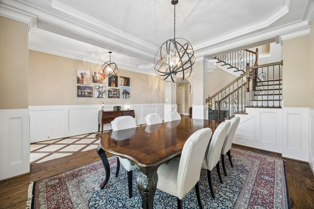 1360 Chippendale Road, Houston, TX 77018