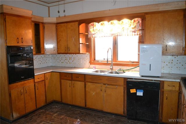 40 Jefferson Street, New Albion, NY 14719