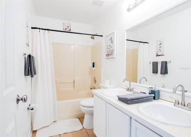 865 BLOOMINGDALE DRIVE, Davenport, FL 33897