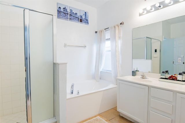 865 BLOOMINGDALE DRIVE, Davenport, FL 33897