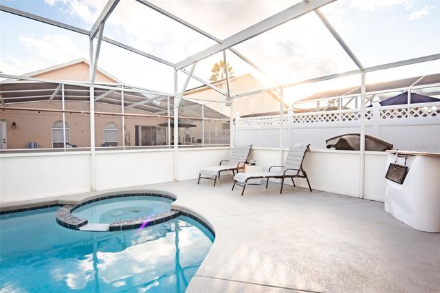 865 BLOOMINGDALE DRIVE, Davenport, FL 33897