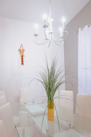 865 BLOOMINGDALE DRIVE, Davenport, FL 33897