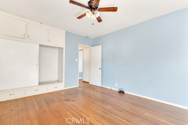 7725 Owensmouth, Canoga Park (los Angeles), CA 91304