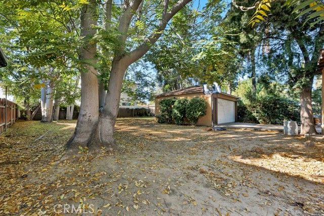 7725 Owensmouth, Canoga Park (los Angeles), CA 91304