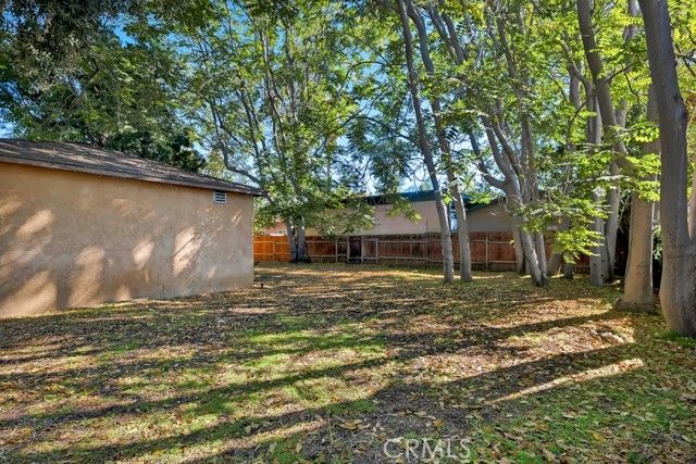 7725 Owensmouth, Canoga Park (los Angeles), CA 91304