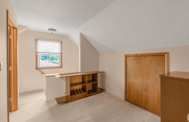 2105 Quartz Lane, Eagan, MN 55122