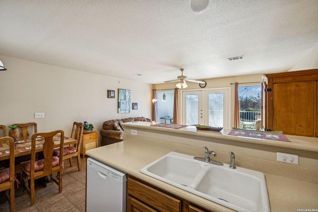 730 E Mather St Unit H302, New Braunfels, TX 78130