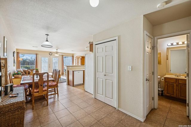 730 E Mather St Unit H302, New Braunfels, TX 78130