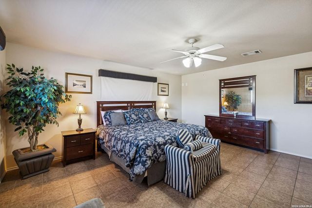 730 E Mather St Unit H302, New Braunfels, TX 78130