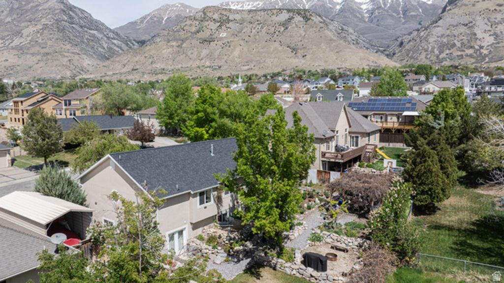 Image 31 of property listing at 1022 E 450 S, Pleasant Grove, UT 84062