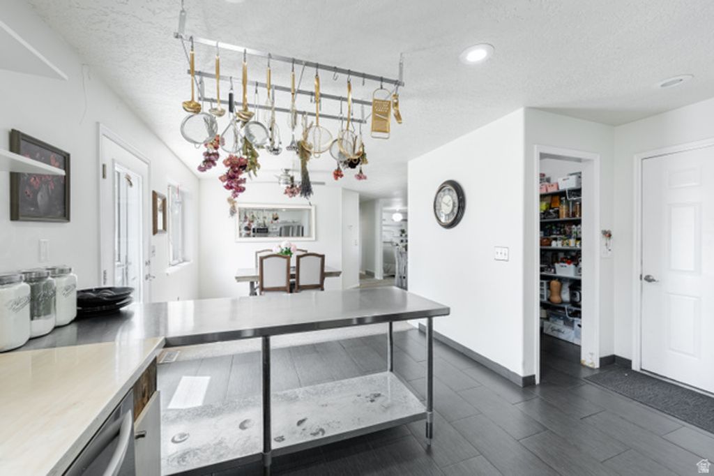 Image 8 of property listing at 1022 E 450 S, Pleasant Grove, UT 84062
