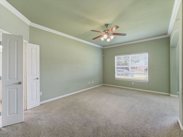 208 Red Wolf Lane, Red Oak, TX 75154