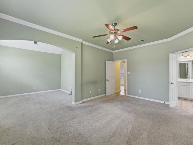 208 Red Wolf Lane, Red Oak, TX 75154