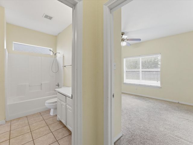 208 Red Wolf Lane, Red Oak, TX 75154